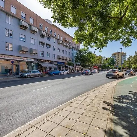 Ronda De Triana 45 Севилья